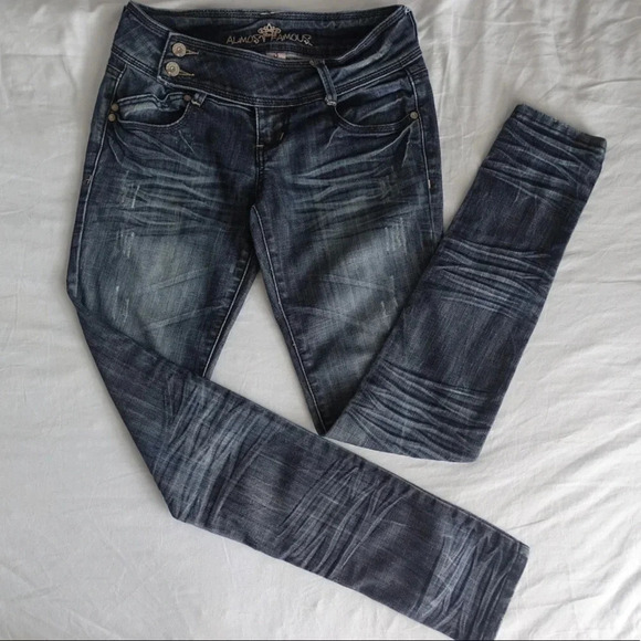 ALMOST FAMOUS jeans - Picture 1 of 7